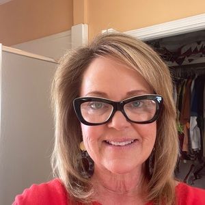 Meet your Posher, Kim